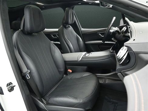 Used 2023 Mercedes-Benz EQS 580 4MATIC SUV image 24