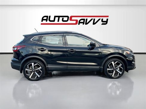 Used 2022 Nissan Rogue Sport SL image 8