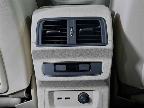 Certified 2025 Audi Q5 2.0T Premium Plus w/ Premium Plus Package image 24