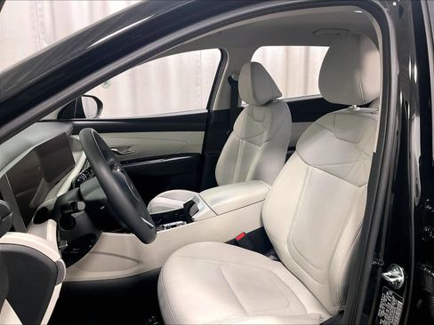 Certified 2025 Hyundai Tucson SEL image 10