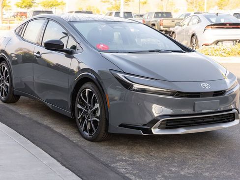 New 2026 Toyota Prius Plug-In Hybrid image 3