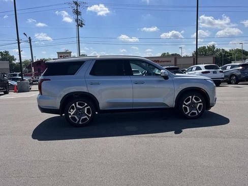 Used 2025 Hyundai Palisade SEL FWD image 4