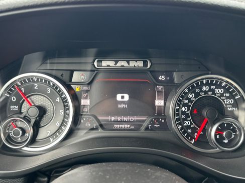 Certified 2022 RAM 1500 Laramie image 23