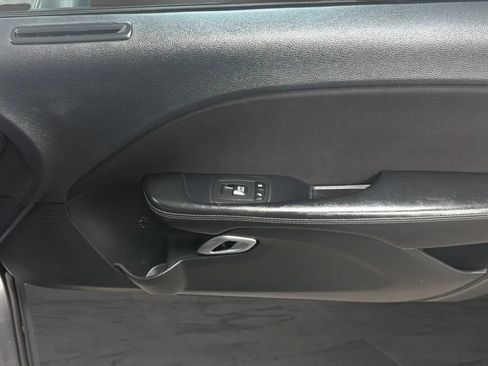 Used 2016 Dodge Challenger SXT RWD image 17