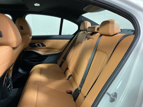 Certified 2025 BMW 330i Sedan w/ Convenience Package RWD image 27