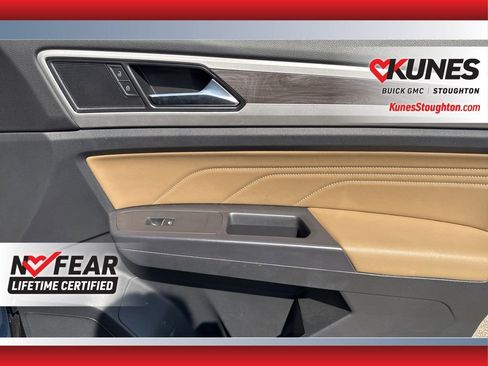 Used 2021 Volkswagen Atlas Cross Sport SE w/ Panoramic Sunroof Package image 49