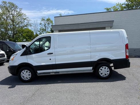 Used 2019 Ford Transit 250 130 Low Roof w/ Exterior Upgrade Package RWD image 30
