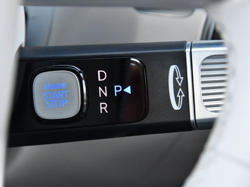 Used 2026 Hyundai Palisade SEL FWD image 13
