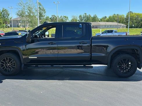 Used 2023 GMC Sierra 1500 Elevation w/ LPO, Elevation Black Package AWD/4WD image 4
