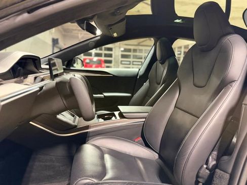 Used 2021 Tesla Model S Plaid image 20