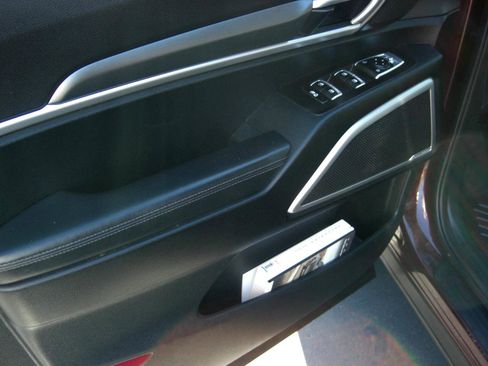 Used 2020 Kia Telluride LX image 23