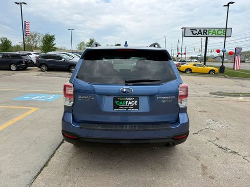 Used 2018 Subaru Forester 2.5i Premium w/ All-Weather Package AWD/4WD image 8