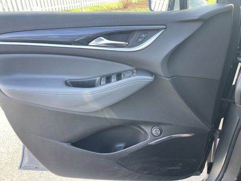 Used 2024 Buick Enclave Essence w/ Experience Buick Package image 23