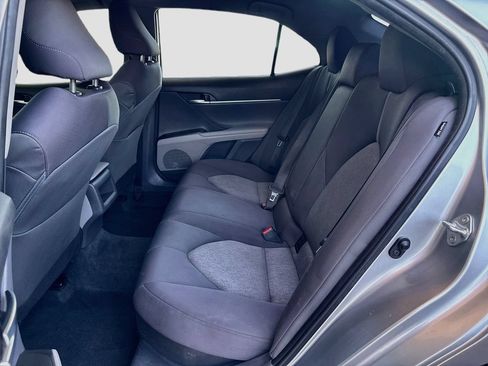 Used 2022 Toyota Camry LE FWD image 20
