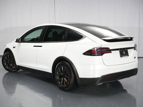 Used 2024 Tesla Model X Plaid image 23