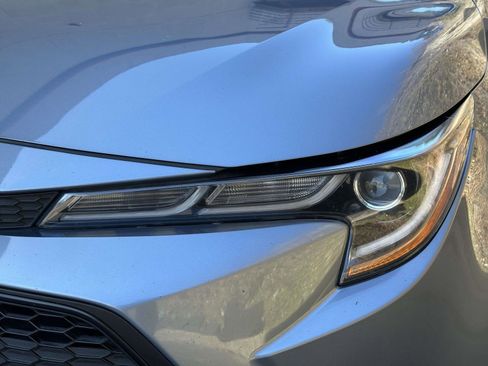 Used 2021 Toyota Corolla LE w/ Carpet Mat Package (TMS) image 10
