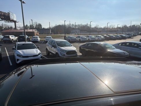 Used 2021 Chevrolet TrailBlazer RS w/ Sun and Liftgate Package image 4