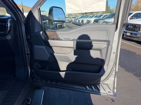 New 2026 Ford F350 Lariat image 16