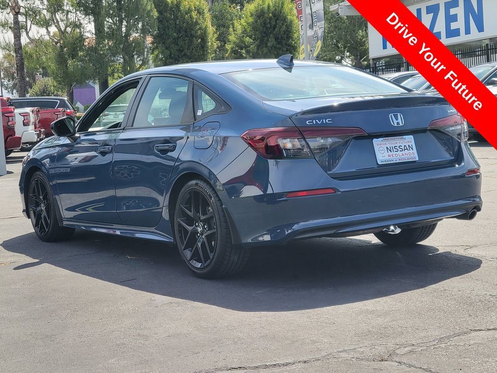 Used 2025 Honda Civic Sport image 2
