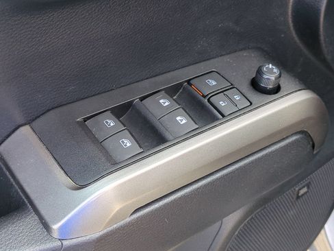 Used 2019 Toyota Tacoma Limited AWD/4WD image 15