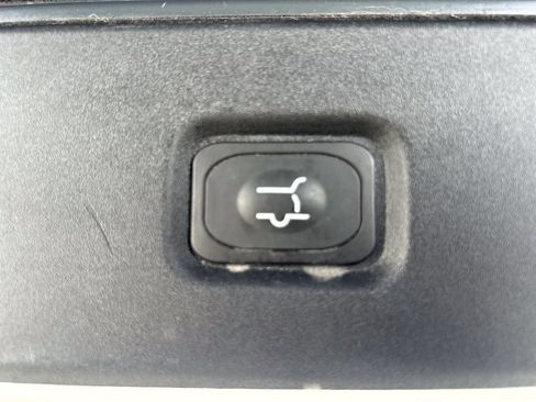 Certified 2025 Lincoln Navigator L Reserve AWD/4WD image 21
