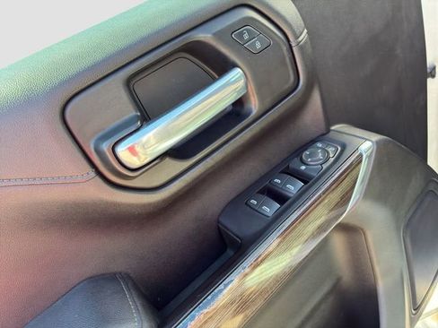 Used 2020 Chevrolet Silverado 1500 LT w/ All-Star Edition AWD/4WD image 17