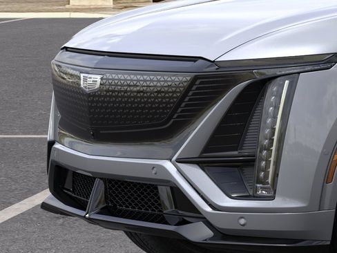 New 2026 Cadillac Lyriq V AWD/4WD image 13