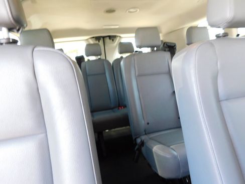 Used 2018 Ford Transit 350 XL RWD image 30