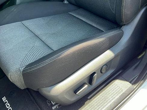 Used 2024 Nissan Rogue SV image 17