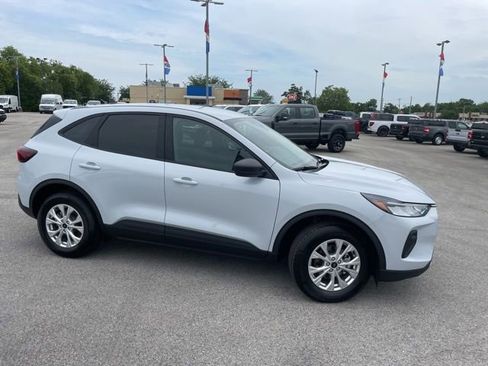 New 2026 Ford Escape Active w/ Tech Pack #1 AWD/4WD image 2
