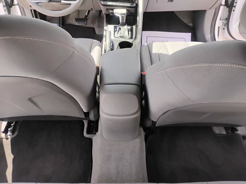 Used 2023 Hyundai Elantra SEL FWD image 65