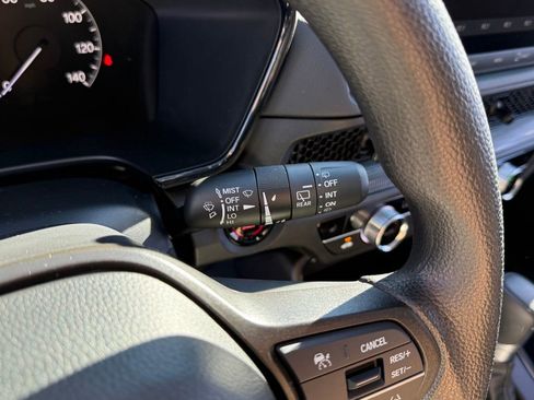 Certified 2025 Honda CR-V EX image 28