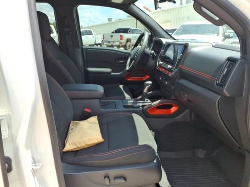 Used 2026 Nissan Frontier Pro-X w/ Pro-X Convenience Package RWD image 19