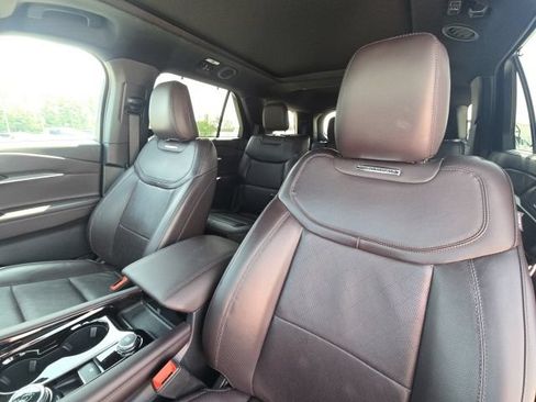 Used 2025 Ford Explorer Platinum RWD image 24