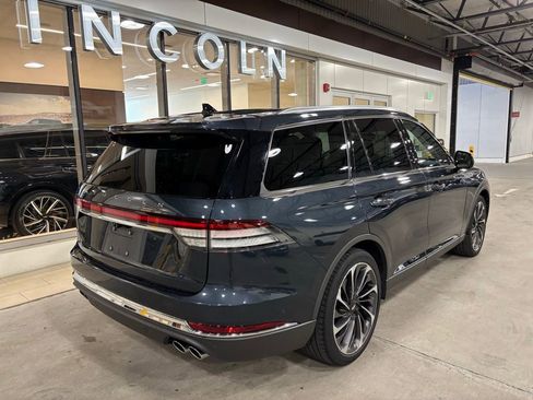 Used 2023 Lincoln Aviator Reserve w/ Equipment Group 201A image 3