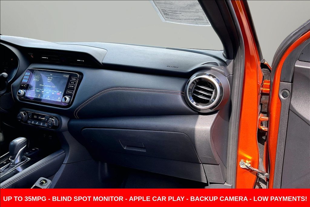Used 2023 Nissan Kicks SR w/ SR Premium Package FWD image 31