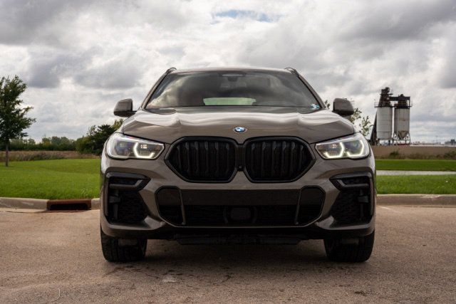 Used 2022 BMW X6 xDrive40i AWD/4WD image 2
