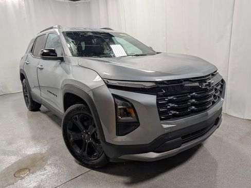 New 2026 Chevrolet Equinox LT image 2