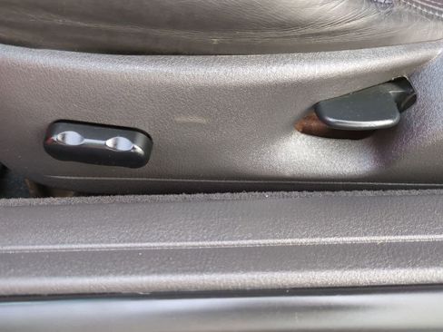 Used 2002 Ford Thunderbird image 17