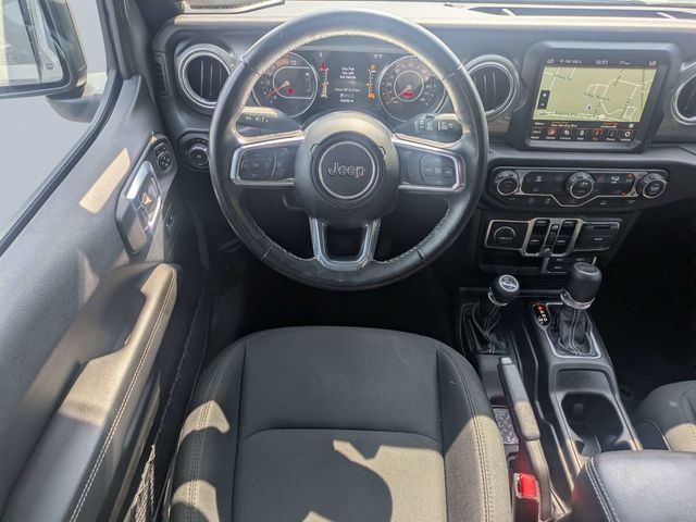 Used 2022 Jeep Wrangler Unlimited Sahara w/ LED Lighting Group AWD/4WD image 16