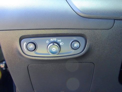 Used 2023 Buick Encore GX Select FWD image 14