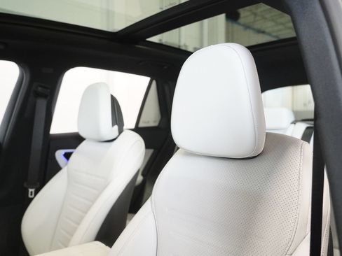 Certified 2026 Mercedes-Benz GLC 350e 4MATIC image 12