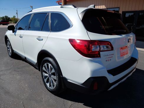 Used 2019 Subaru Outback 3.6R Touring image 8