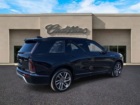 New 2026 Cadillac Vistiq Sport image 3