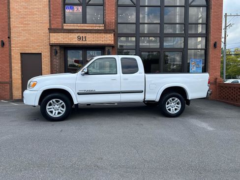 Used 2004 Toyota Tundra SR5 AWD/4WD image 4