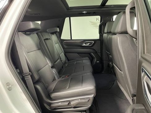 Used 2023 Chevrolet Tahoe Z71 w/ Luxury Package AWD/4WD image 25