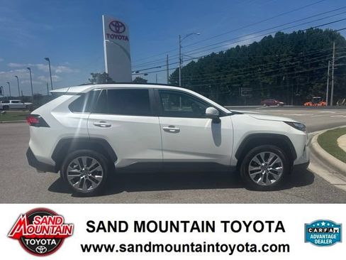 Used 2022 Toyota RAV4 XLE Premium FWD image 2