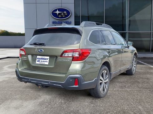Used 2019 Subaru Outback 2.5i Limited AWD/4WD image 6