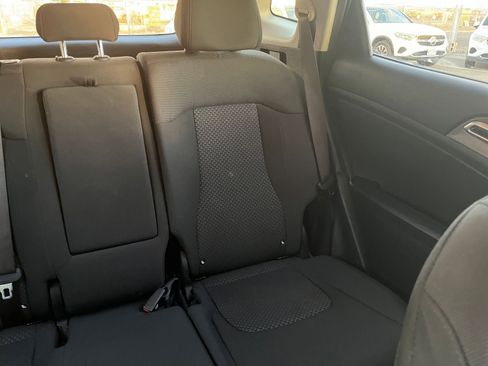 Used 2025 Kia Sportage LX image 36