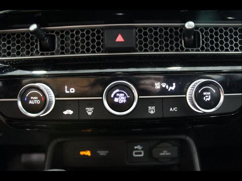 Certified 2023 Honda Civic LX image 29